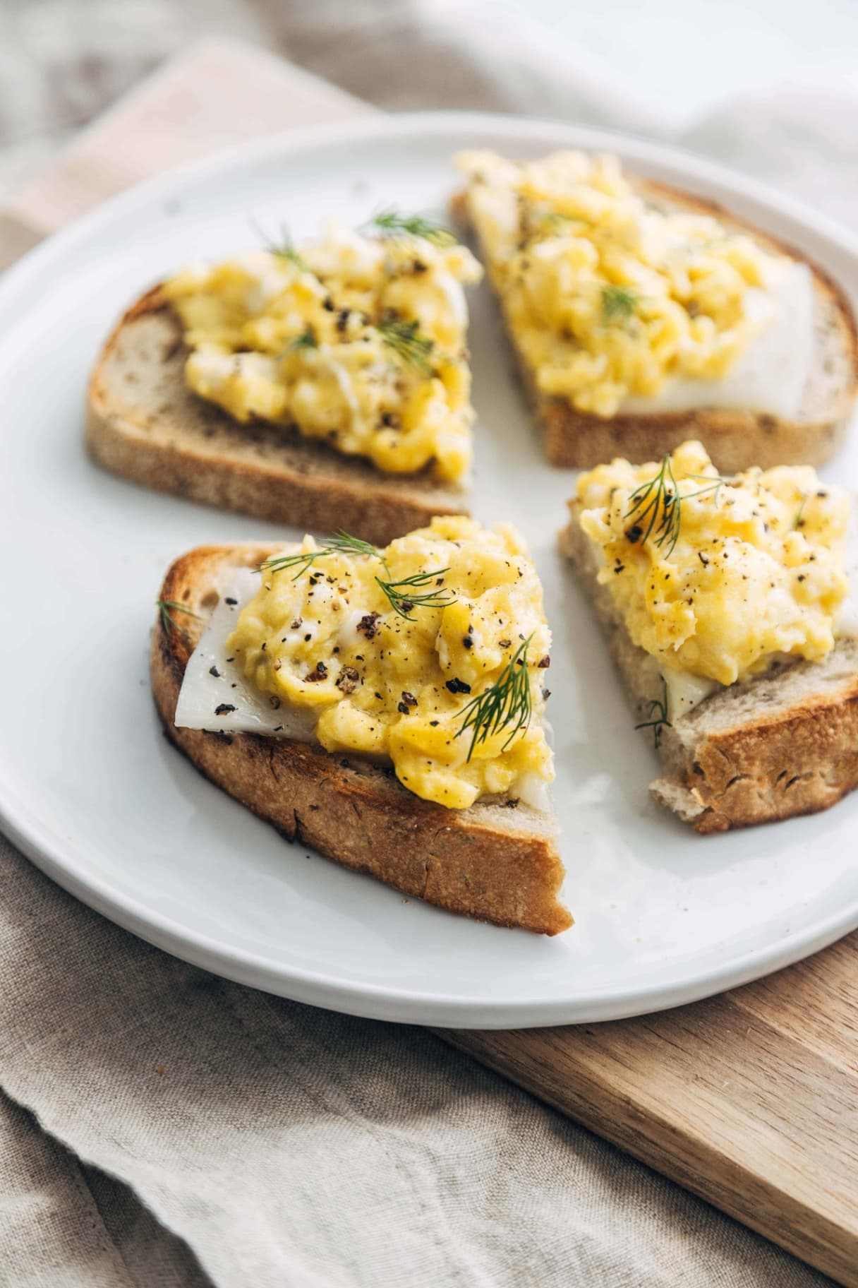 Classic Scrambled Eggs - Image 3