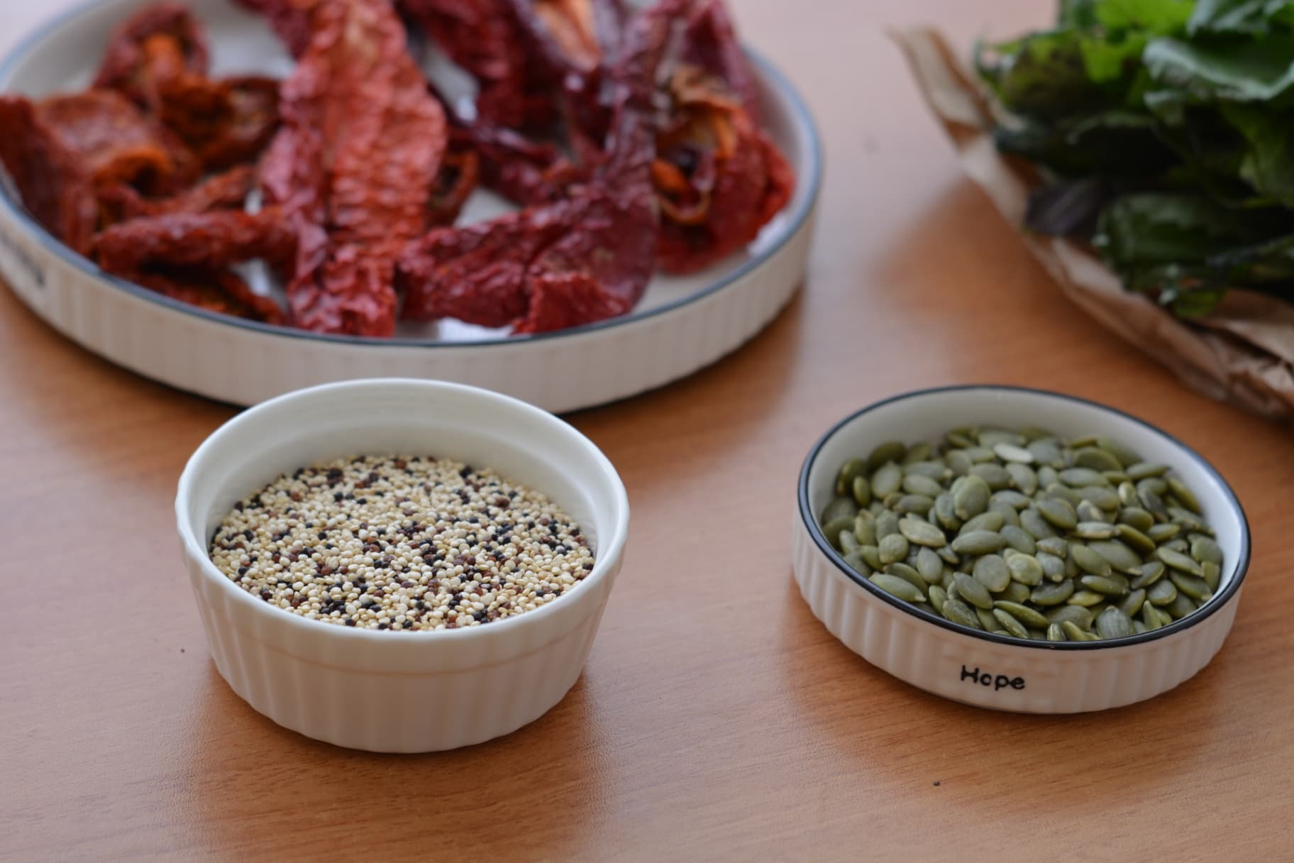 Քինոայով և չրերով աղցան - Image 3