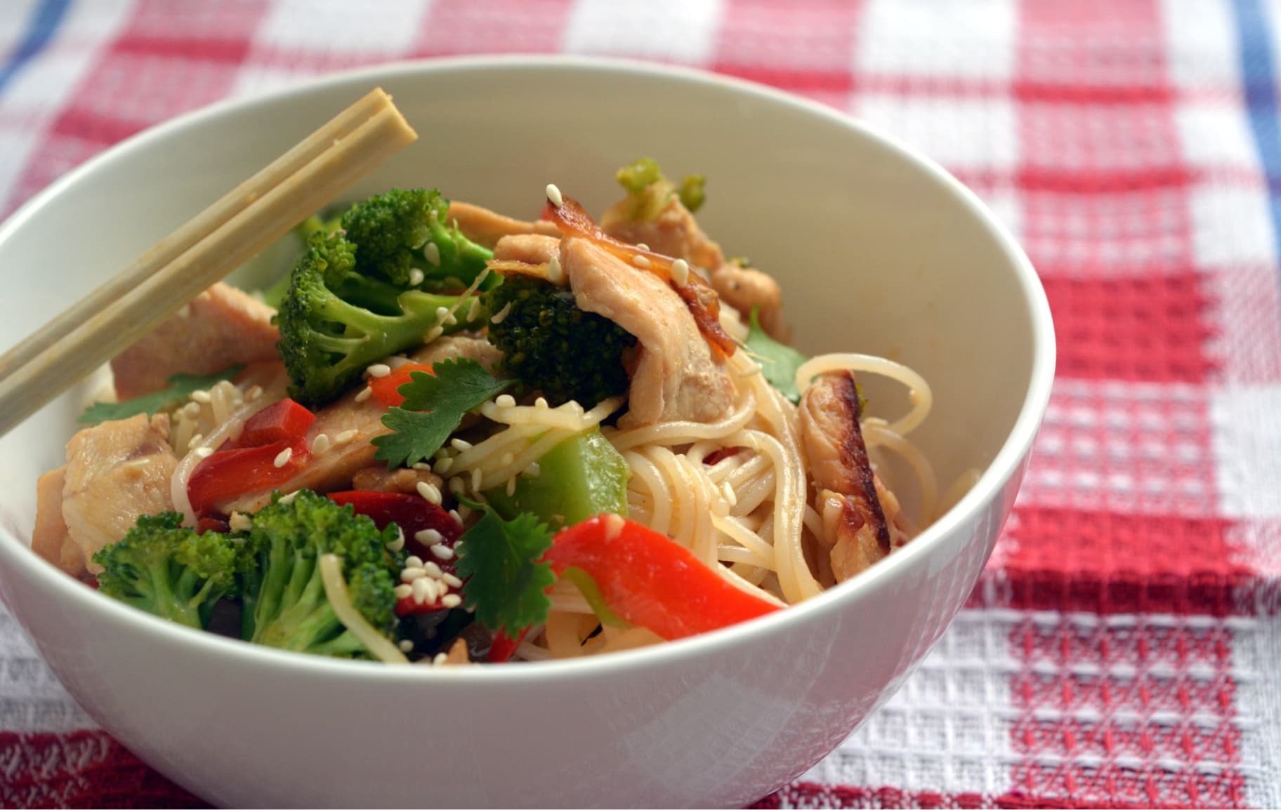 Բրնձե լապշա հավի մսով և բանջարեղենով - Image 1